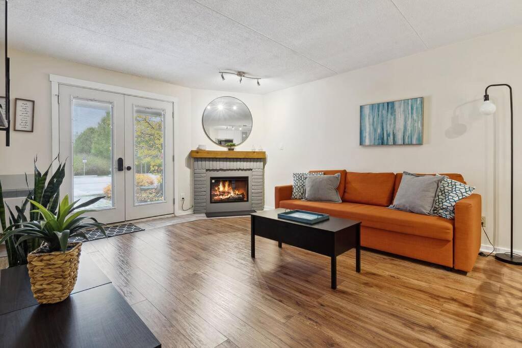 Appartamento Whispering Pines Escape Collingwood Esterno foto